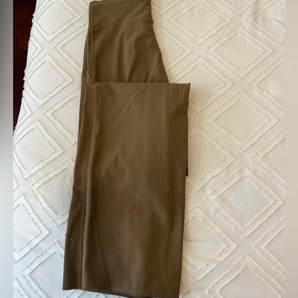 Lululemon throwback still pant